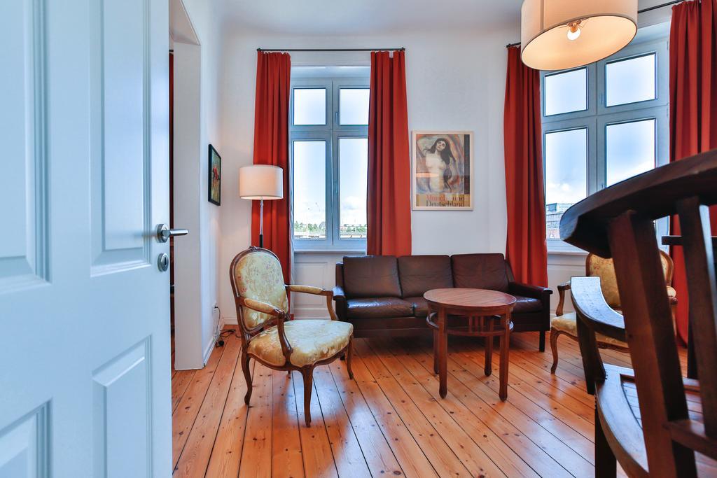 Riverside Apartments Любек Екстер'єр фото