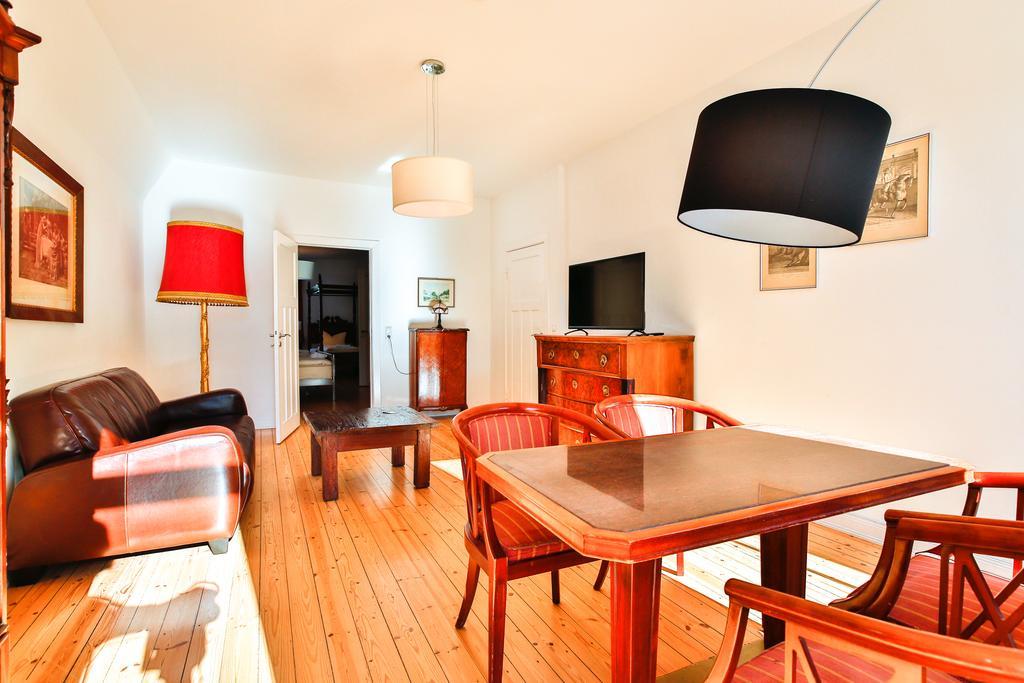 Riverside Apartments Любек Екстер'єр фото