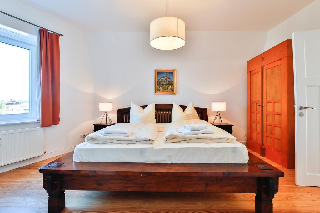 Riverside Apartments Любек Екстер'єр фото